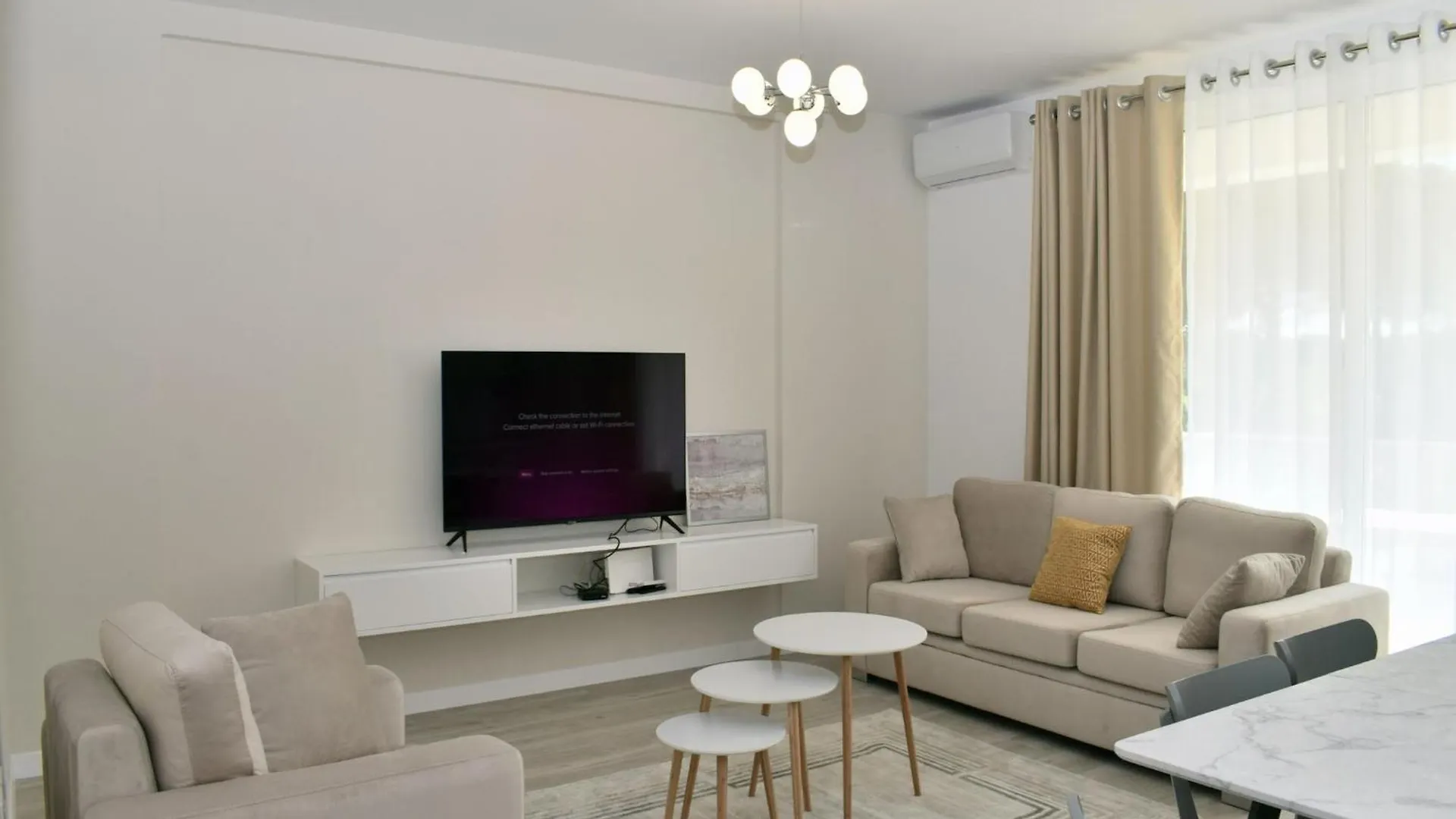 Beach Apartment For Seven Guests Plazhi San Pietro