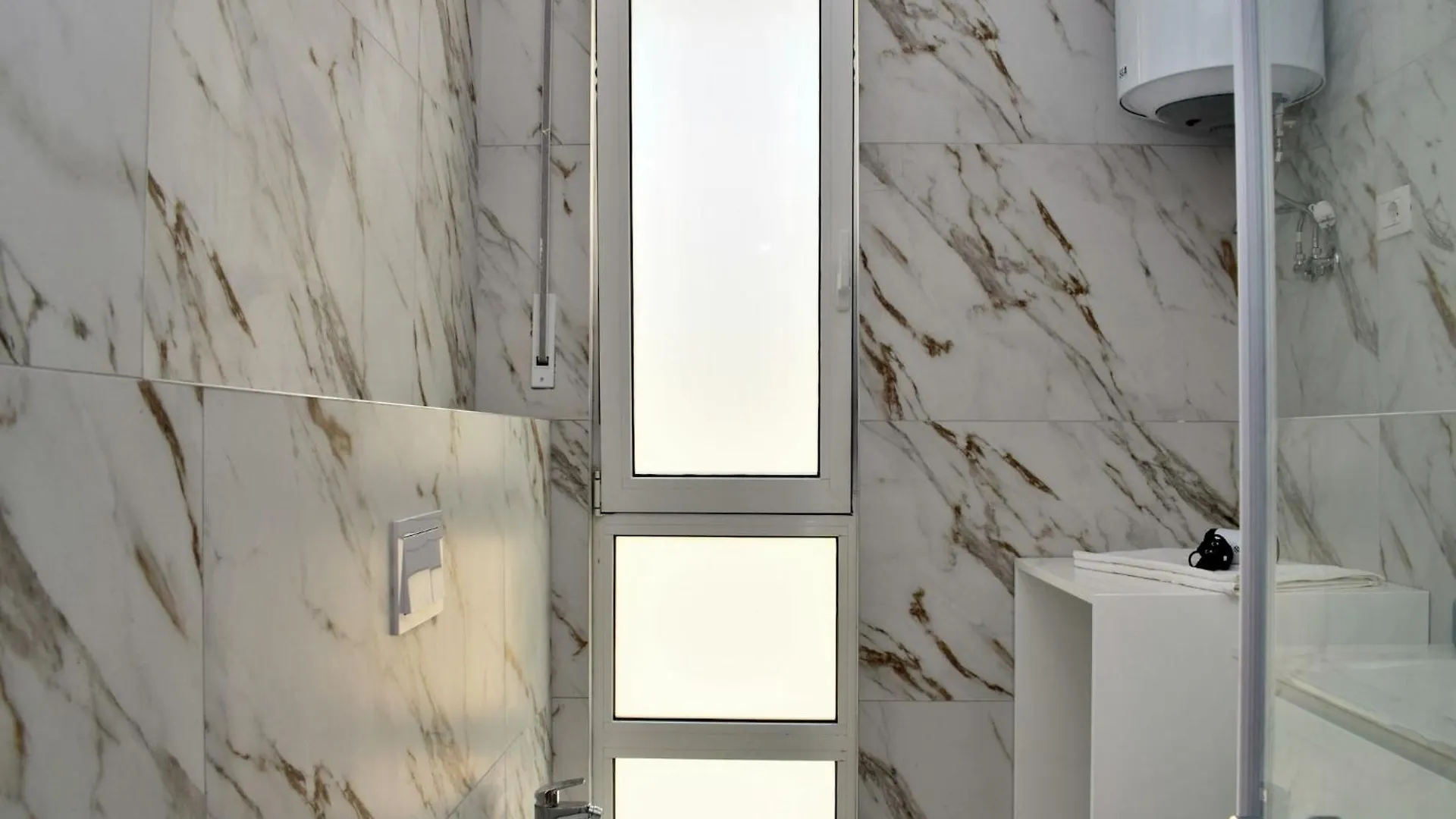 Beach Apartment For Seven Guests Plazhi San Pietro Albanie