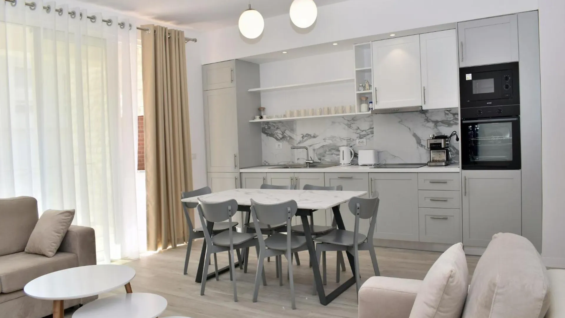 Beach Apartment For Seven Guests Plazhi San Pietro 0*,